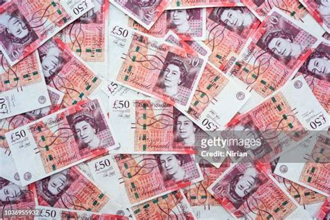 33 Stack Of 50 Pound Notes Stock Photos High Res Pictures And Images