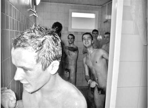 Bob S Naked Guys Hit The Showers Men