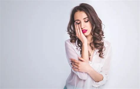 Wallpaper Girl Hot Sexy Eyes Smile Beautiful Figure Model For Mobile And Desktop Section