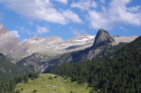 Aneto Climb, Pyrenees | Blog | 360 Expeditions