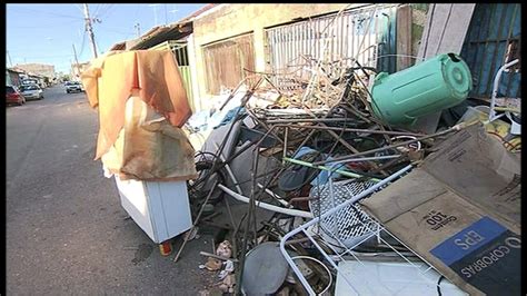 Casa Tomada Por Lixo Preocupa Moradores De Planaltina DF1 G1