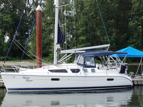 Hunter 320 Sailboat: January 2014