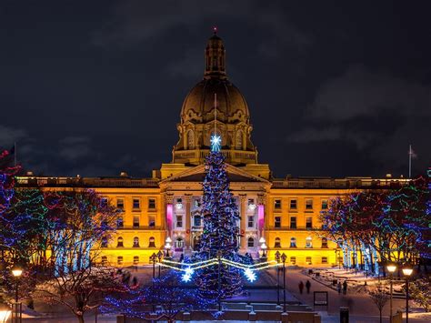 The Best Places to Spend Christmas in Canada | Reader's Digest Canada 