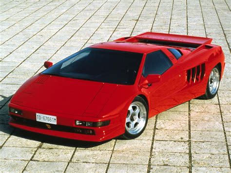 Cizeta V16t technical specifications and fuel economy