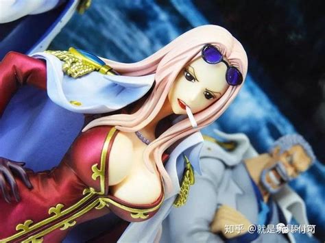 Megahouse Pop缇娜：海贼王里穿制服最性感的海军少将 知乎