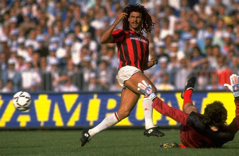 szerkesztőségi hányados Szentimentális gullit ac milan láb labirintus ...