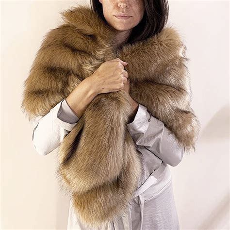 Estola Nude Lito Lola