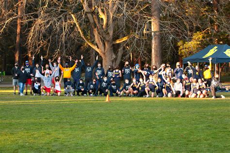 West Seattle runs past coachless Sealth in cross country meet