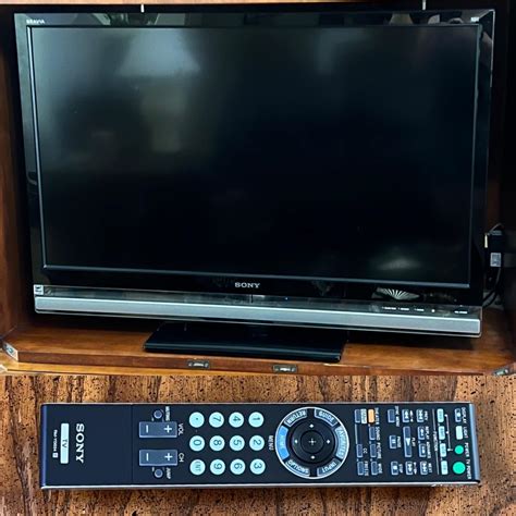 SONY ~ Bravia ~ 40” TV | EstateSales.org