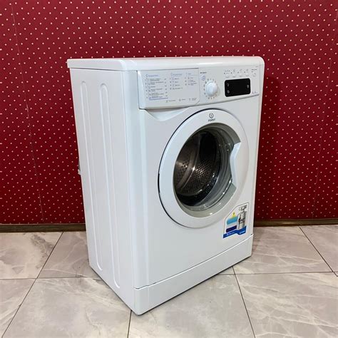 Indesit IWSE 6105 B - Узкие стиральные машины