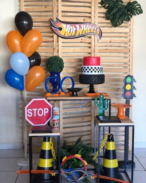 Picnic Hot Wheels Pra Gente Miúda Criações Construction party decorations Race car party