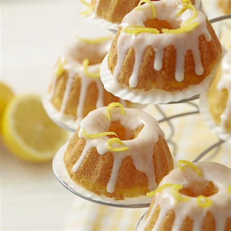 Wilton Non Stick Mini Bundt Cake Pans 3set