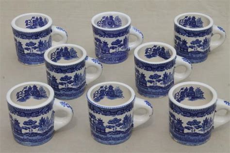 Blue Willow pattern coffee mugs, vintage Japan blue & white china ceramic cups