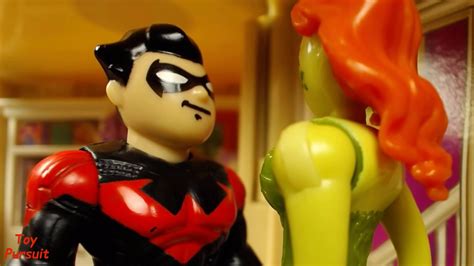 Imaginext Poison Ivy And Nightwing And A Nosy Visitor At The House Toy