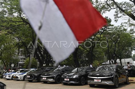 Kendaraan Listrik Delegasi Ktt Asean Antara Foto