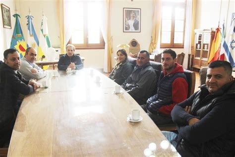 Chapu Fernández junto a gremios municipales visitó al intendente de