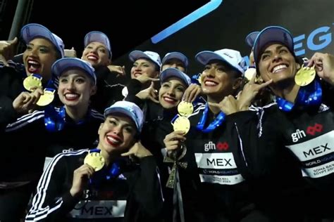 Nadadoras Mexicanas Sufren Por Falta De Apoyo Pero Brillan Con El Oro