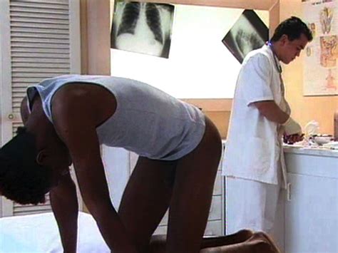 Le Docteur Est Actif Video Porno Gay Universblack