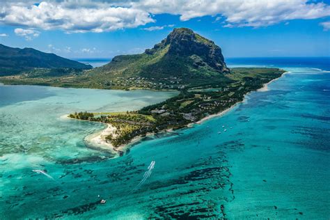 10 Top Places To Visit In Mauritius For Honeymoon In 2024