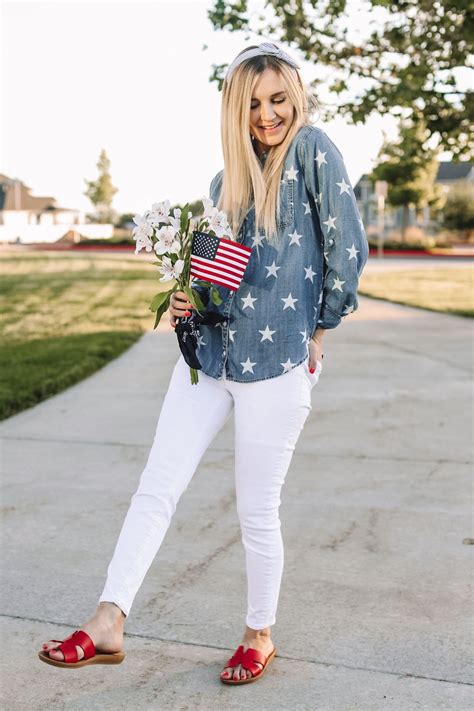 4th Of July Outfit Inspiration Part 1 Star Print Top White Jeans Styling White Denim