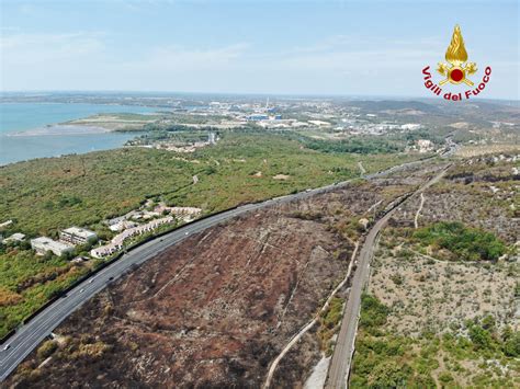 Incendio Sul Carso Le Immagini Dei Vigili Del Fuoco Sulle Aree