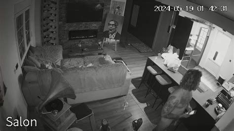 Tattooed Guy Walking Naked ThisVid