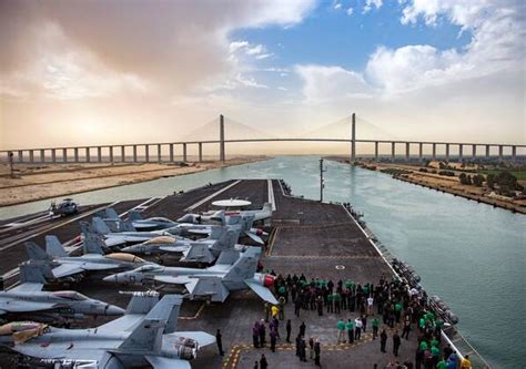 Bridge Uss Nimitz Fotos | IMAGO