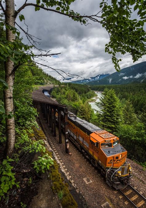 Bnsf 8322 Leads An Eastbound Container Train Through Snow Shed No 12