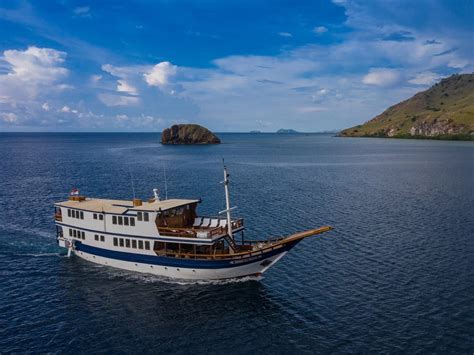 Komodo Sea Dragon | Liveaboard | PADI Travel