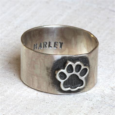 Pet memorial ring – Praxis Jewelry