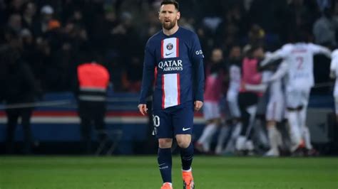 Lionel Messi Va T Il Quitter Le Psg Les Journaux Parisiens Annoncent