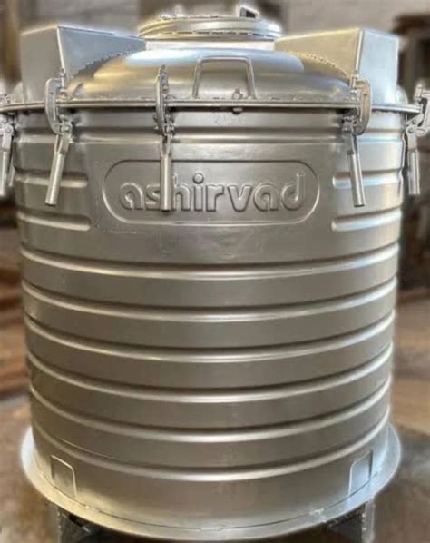 Stainless Steel Vertical Water Tank Roto Mould At Rs Piece In