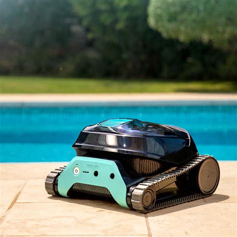 Dolphin Liberty 200 2024 Robot Limpiafondos Sin Cable PiscinaPool