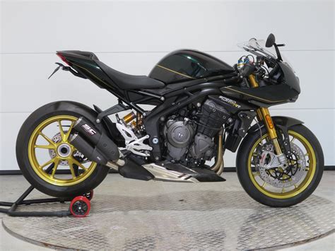 Umgebautes Motorrad Triumph Speed Triple 1200 Rr Von Zweiradparadies