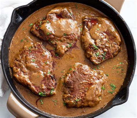 Steak With Gravy The Cozy Cook