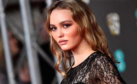 Lily Rose Depp Y Su Silencio Sobre El Juicio De Su Padre