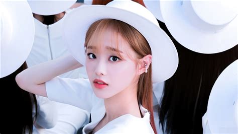 Loona Loo Kpop K Pop Girls Midnight Chuu Kim