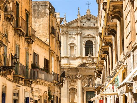 A few moments from Lecce, Puglia [Italy] - 2 Cups of Travel