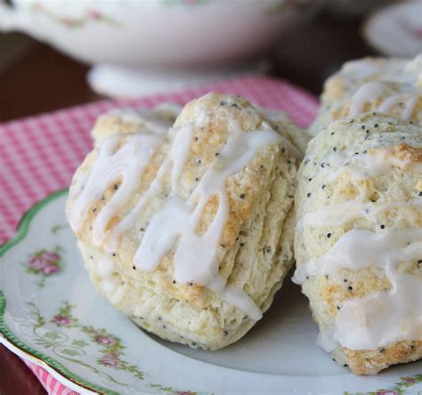 Lemon Poppyseed Scones