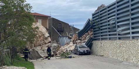 San Fratello Dopo Il Maltempo La Frana Fa Pi Paura Chiesto Lo Stato