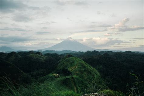 Mayon Volcano · Free Stock Photo