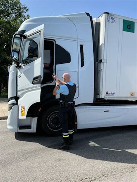 Drôme Isère Col du Grand Bœuf chasse aux poids lourds qui