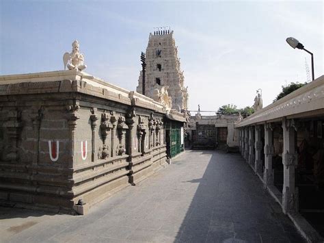 Sri Lakshmi Narasimhar Temple, Narasinghapuram - Tirtha Yatra