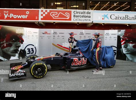 (L to R): Max Verstappen (NLD) Scuderia Toro Rosso and Carlos Sainz Jr ...