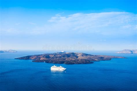 Santorini Volcano Caldera, Greece Stock Photo - Image of thera ...