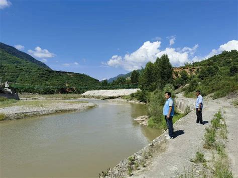 西坡镇：强化河道巡查 护好一方碧水工作力度整改