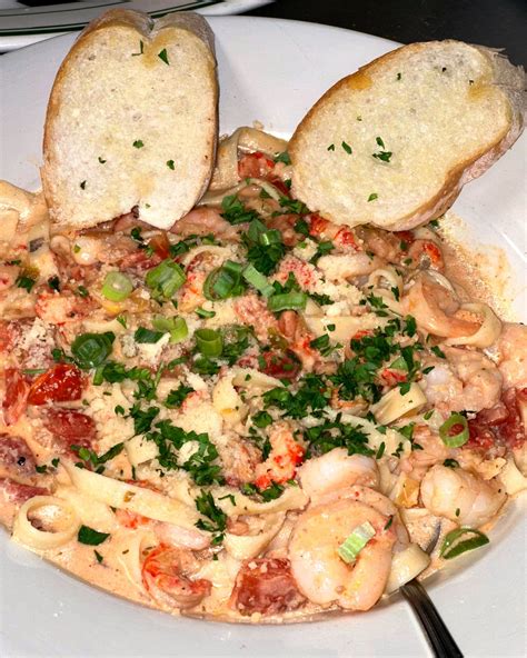 Cajun Steamer | Make your tastebuds do a lil' dance with our NEW Creole