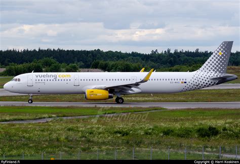 EC MHS Airbus A321 231 Vueling Airlines 27 06 2017 FlyFinland Fi