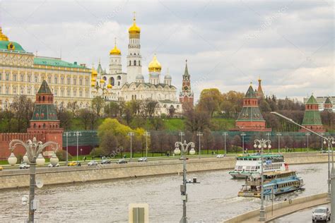 vista panorámica del Palacio del Gran Kremlin y la Catedral de la