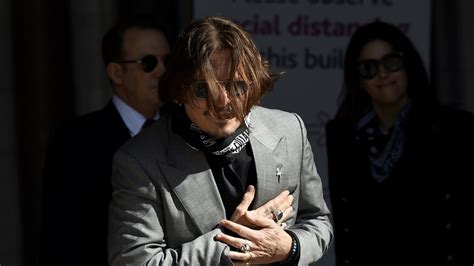 Johnny Depp Is Dating His Lawyer ... But It’s Not the One You Think